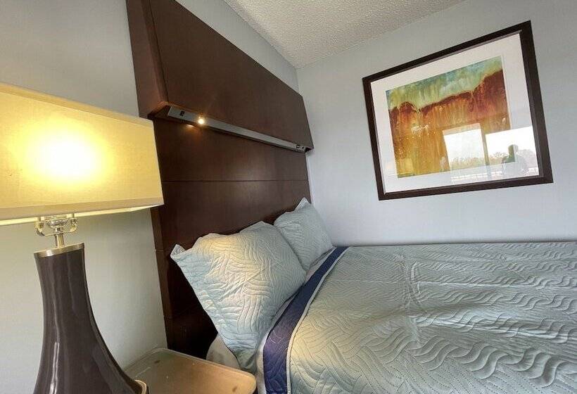 스탠다드 룸 더블 침대 2개, Lamplighter Inn By Oyo Charlotte Airport Area