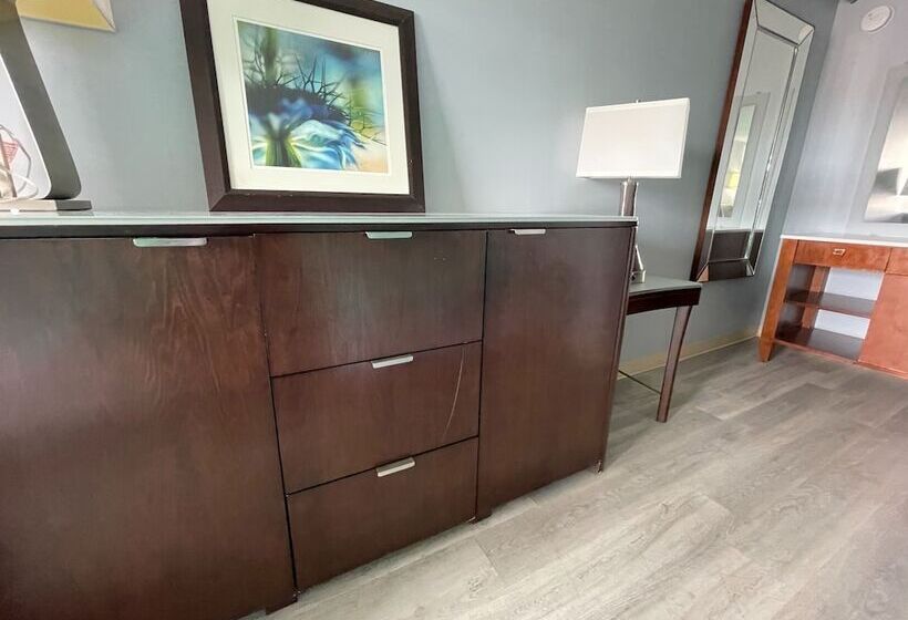 חדר סטנדרט יחיד, Lamplighter Inn By Oyo Charlotte Airport Area