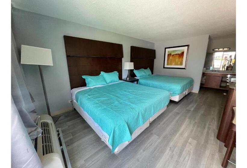 חדר סטנדרט שתי מיטות זוגיות, Lamplighter Inn By Oyo Charlotte Airport Area