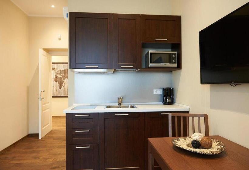 اتاق لوکس یک تخته, Miramare Luxury Suites