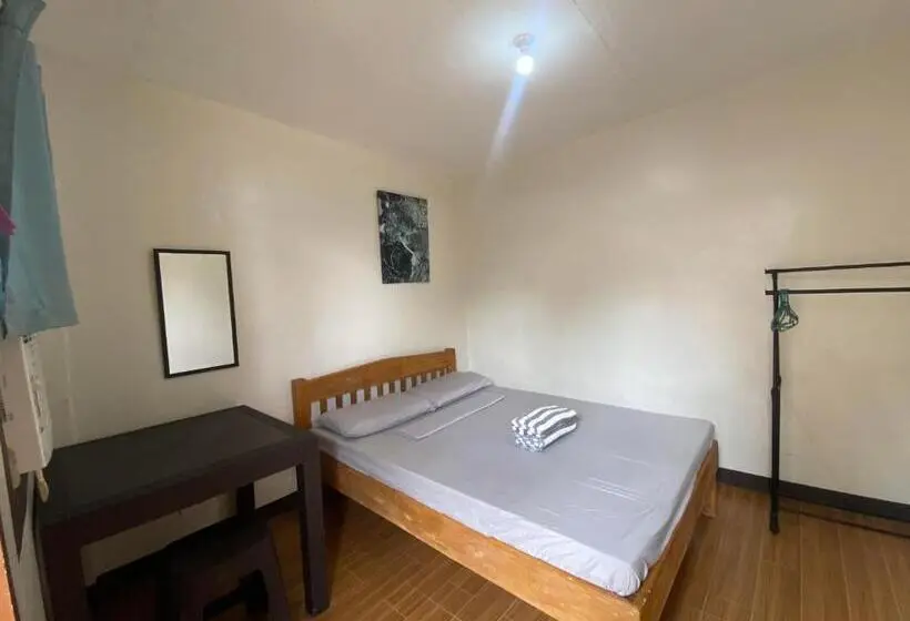 エコノミールーム, Alona Bohol Backpackers Hostel