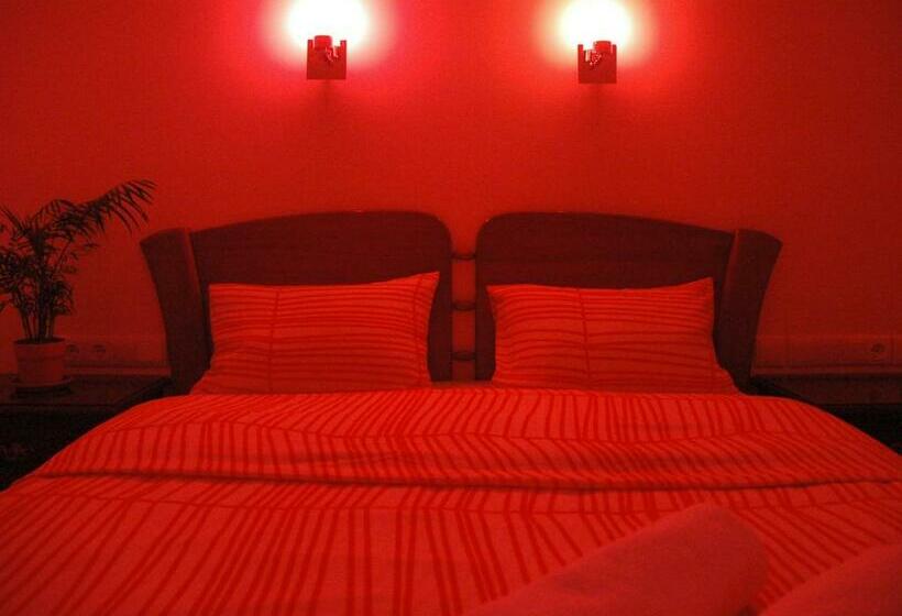 اتاق استاندارد, Welcome Guest House