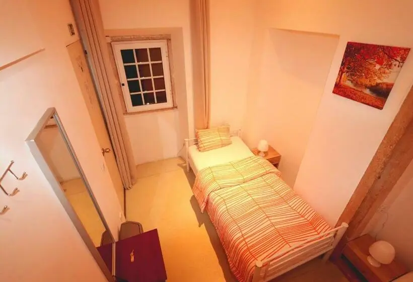 اتاق اکونومی, Welcome Guest House