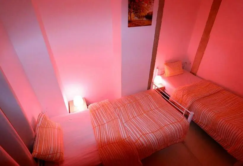 اتاق اکونومی, Welcome Guest House