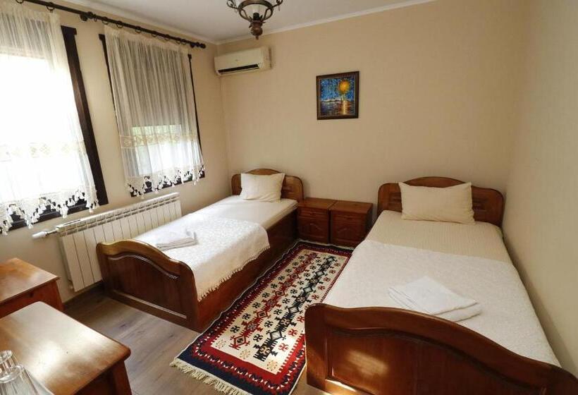 Номер Стандарт, Family Hotel Arbanashka Sreshta