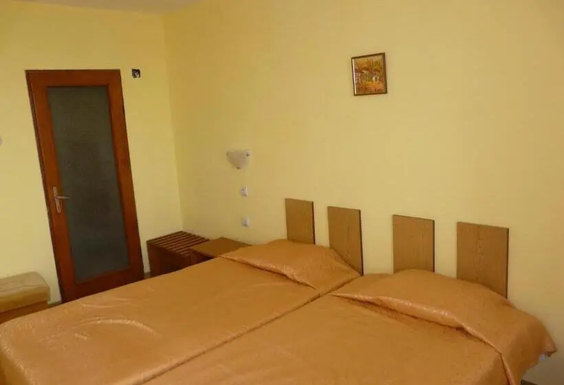 اتاق استاندارد, Family Hotel Balchik
