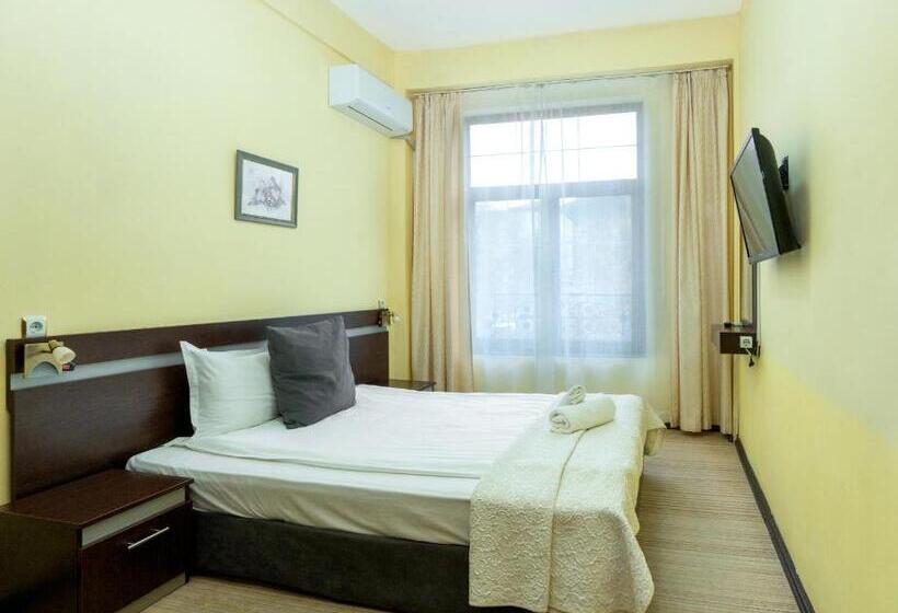 침실 2개 아파트, Family Hotel Central
