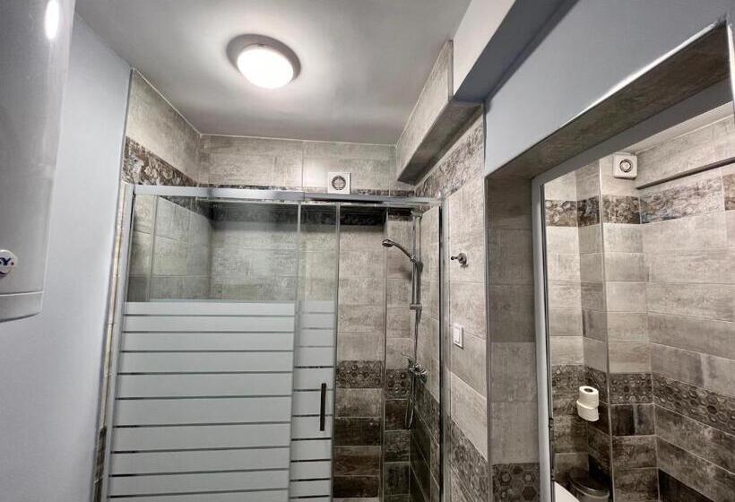 דירת שני חדרים, Family Hotel Central