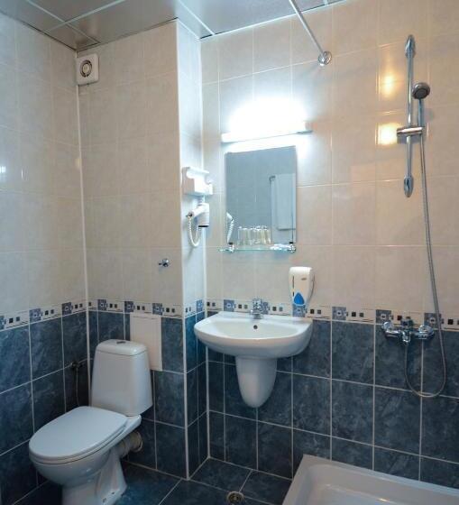 Трехместный Номер Стандарт с Балконом, Family Hotel Eliri