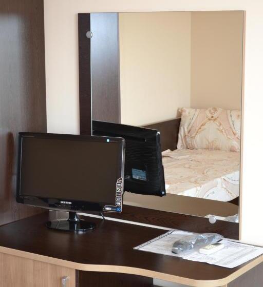 Номер Стандарт с Балконом, Family Hotel Saint George