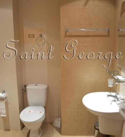 Трехместный Номер Стандарт с Балконом, Family Hotel Saint George