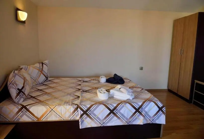 Standard-studio Parveke, Family Hotel Saint George