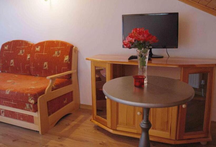 펜트하우스 룸, Art M Gallery