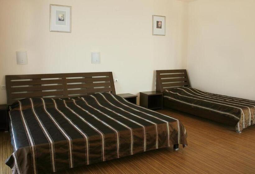 수피리어 스위트, At The American S