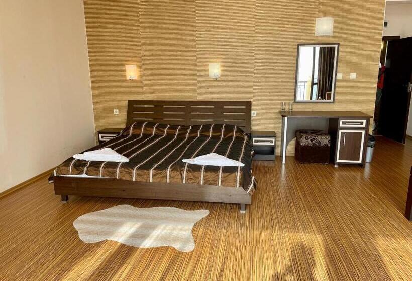 패밀리 룸 바다 전망, At The American S