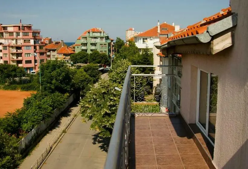 Superior-huone Parveke, Family Hotel Electra