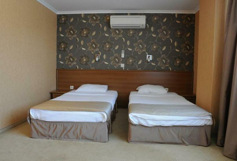 スタンダードルーム, Elit