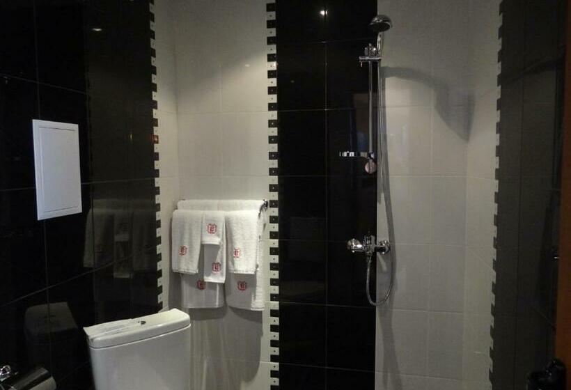 スタンダードルーム, Elit