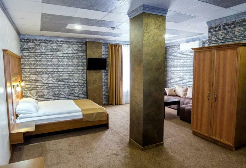 デラックスルーム, Elit