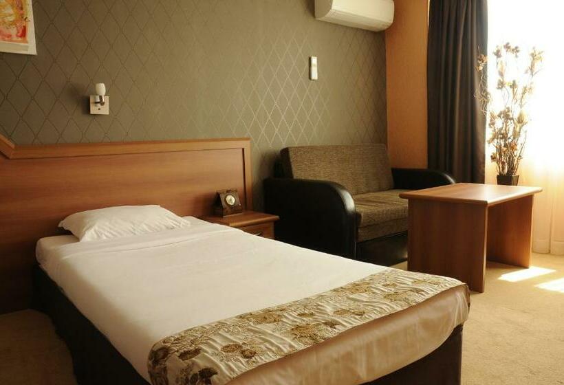 デラックスルーム, Elit