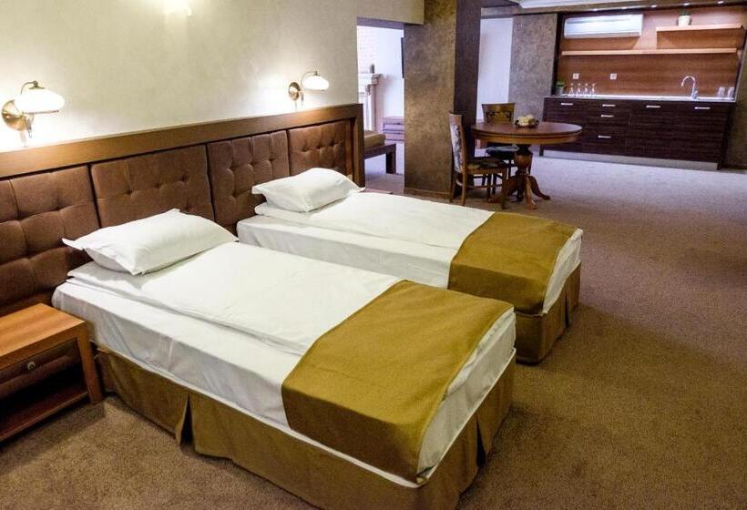 1ベッドルームアパートメント, Elit