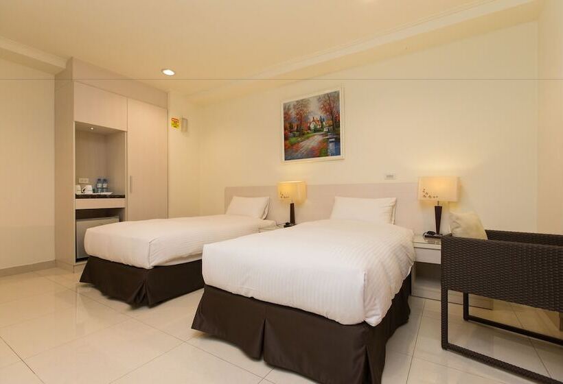 اتاق استاندارد, F Hotel Sanyi