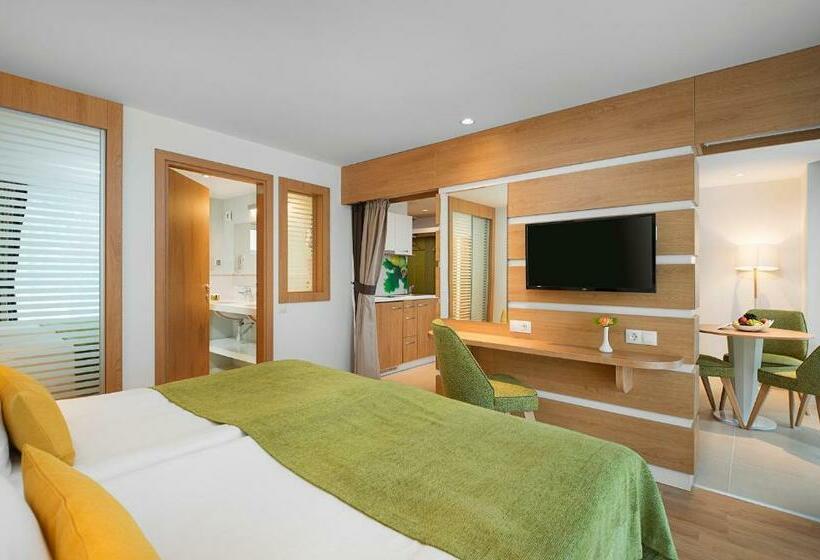 Студио Стандарт с Балконом, Forest Beach