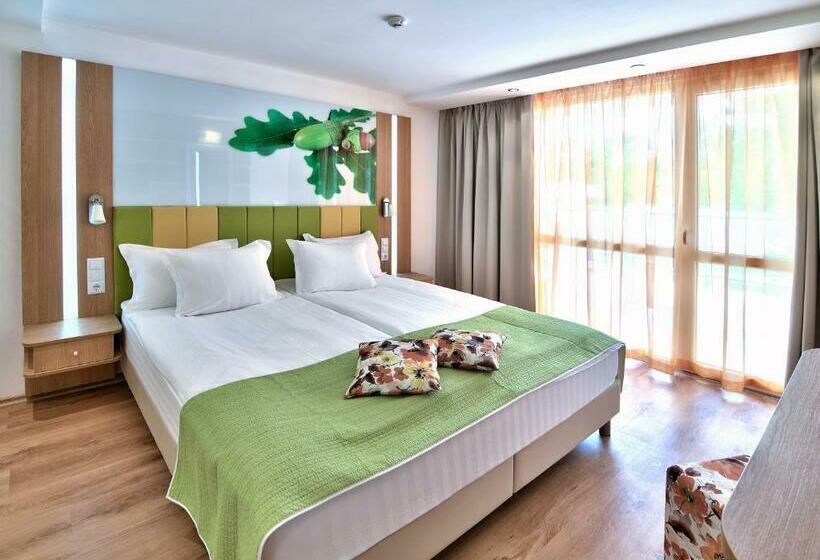 Студио Стандарт с Балконом, Forest Beach