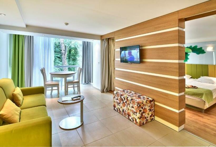 Студио Стандарт с Балконом, Forest Beach