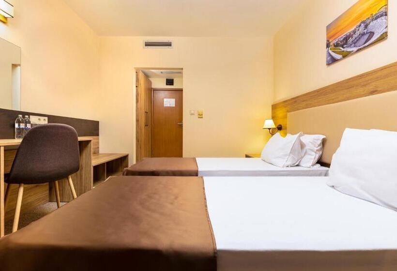 디럭스 룸, Intelcoop