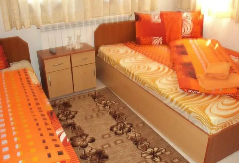 Quarto Triplo Standart, Mario Complex