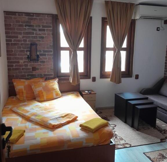 スタンダードルーム, Mario Complex