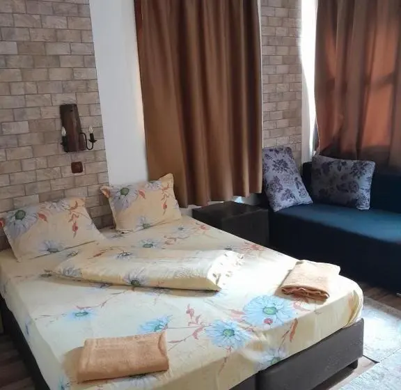 Quarto Quádruplo Standard, Mario Complex