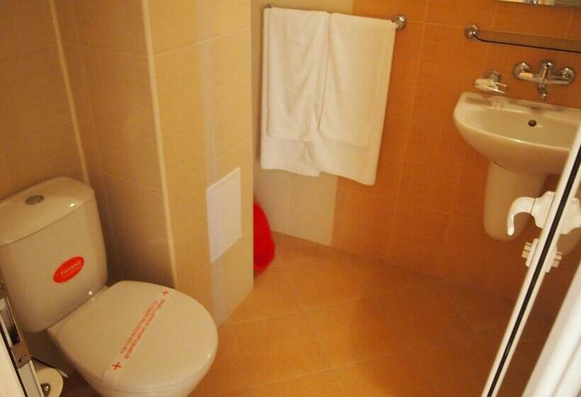 스탠다드 트리플 발코니 룸, Milan