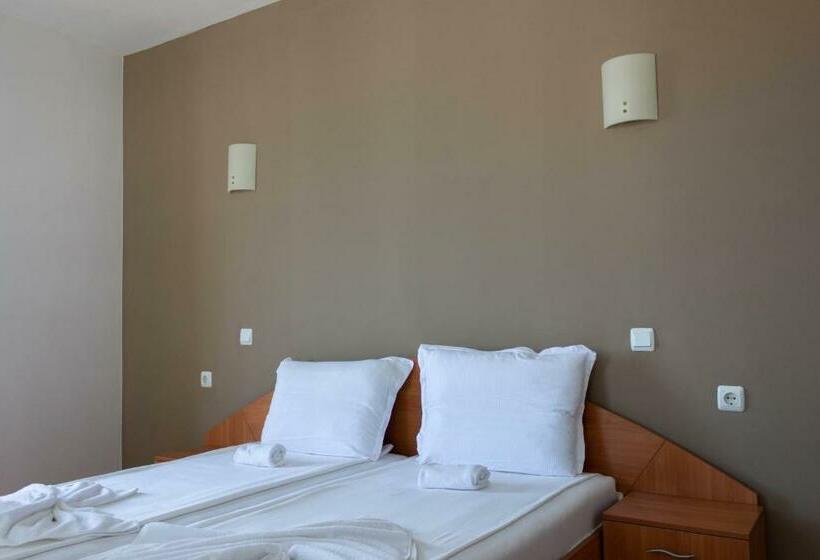 Номер Стандарт с Балконом, Milan