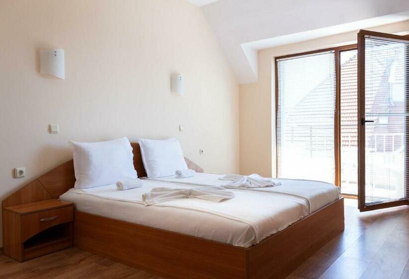 Номер Стандарт с Балконом, Milan