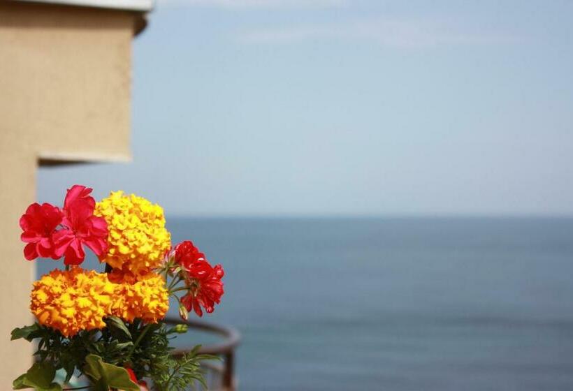 스탠다드 발코니 룸, Milan