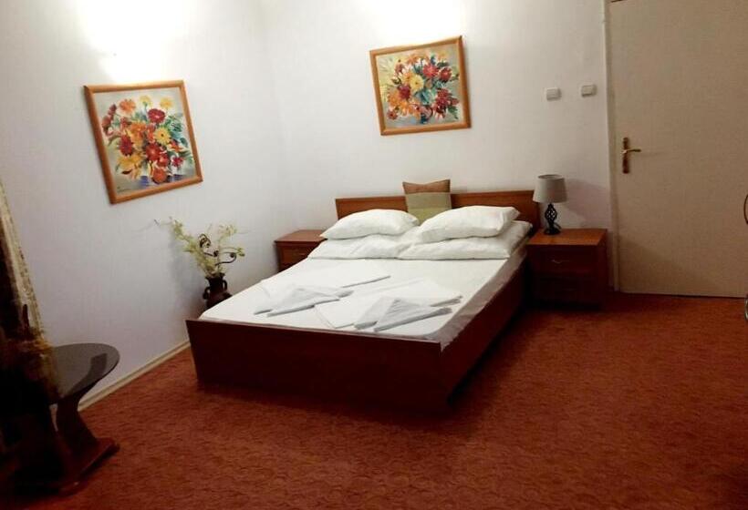 オーシャンビュースイート, Peter