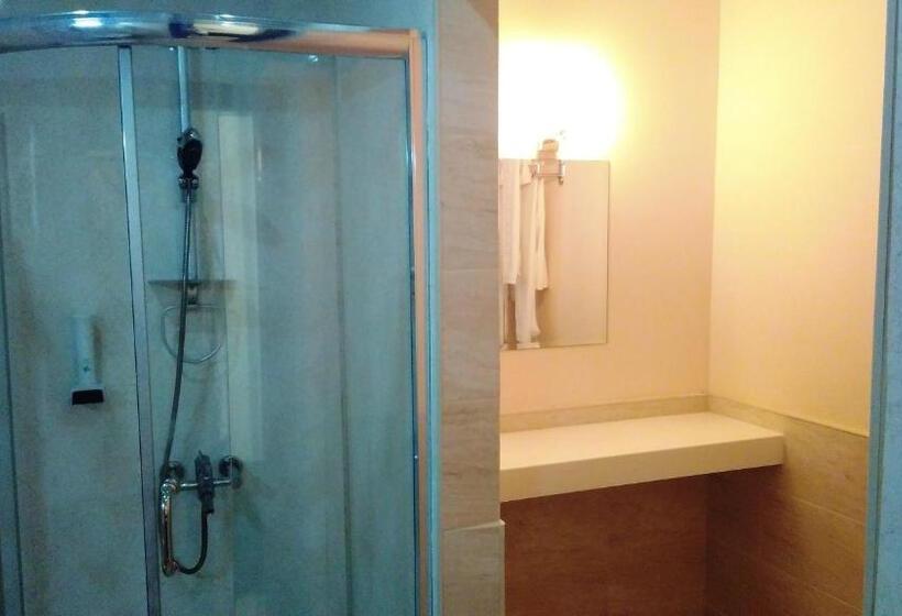 غرفة قياسية مطلة على المتنزه, Princess Residence