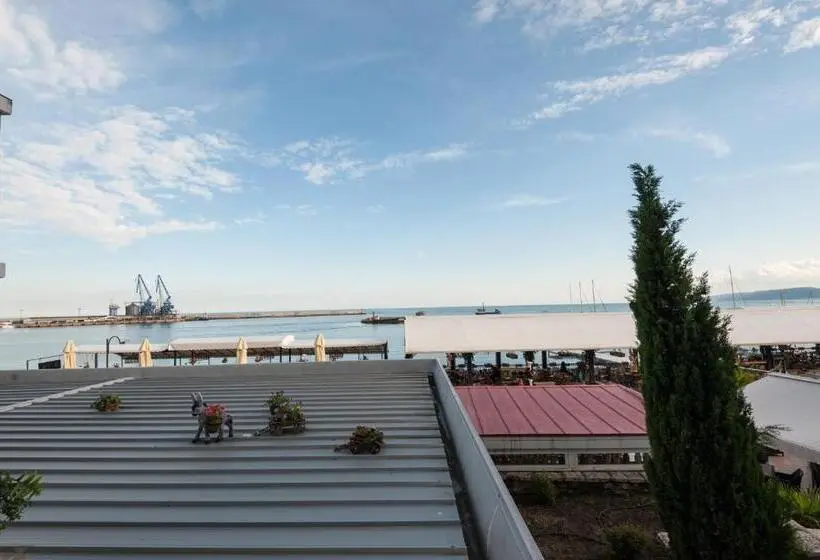 Standard Værelse m. Balkon, Selena