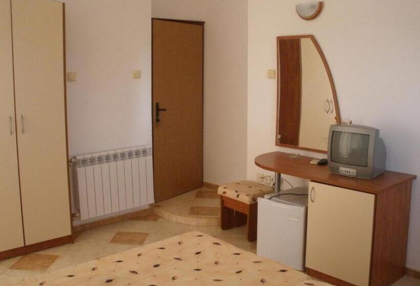 家庭间, Sunny Park