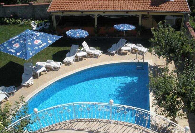 家庭间, Sunny Park