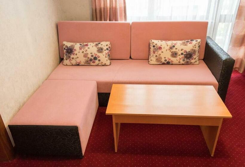 סוויטה, Uzunski