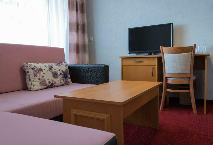 סוויטה, Uzunski