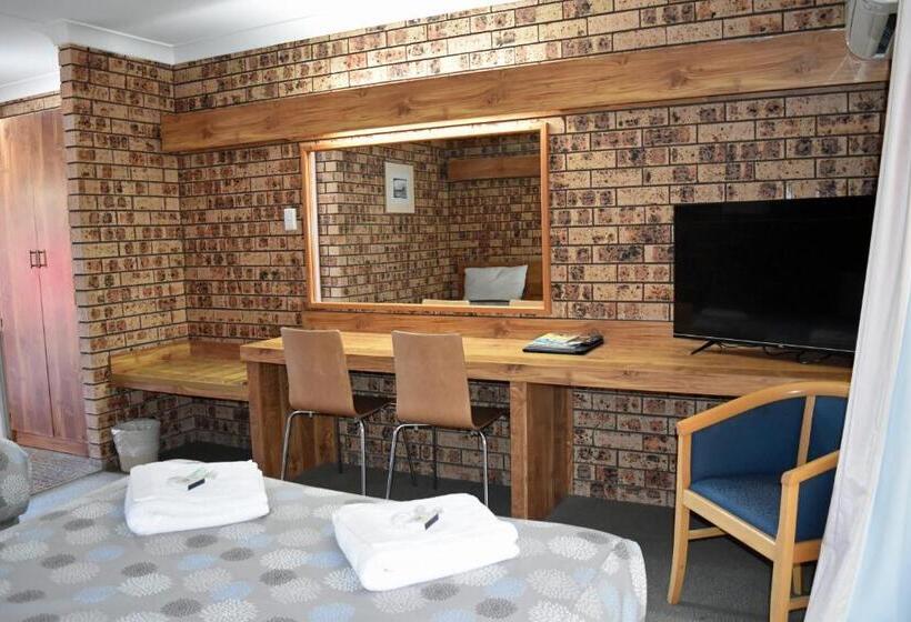 标准间, Ten Dollar Town Motel