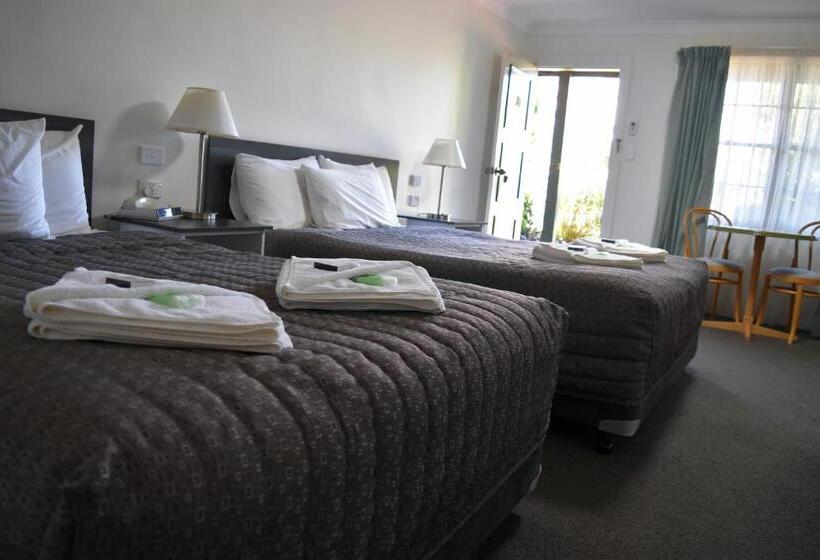 豪华房间, Ten Dollar Town Motel