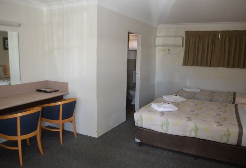 标准间, Ten Dollar Town Motel