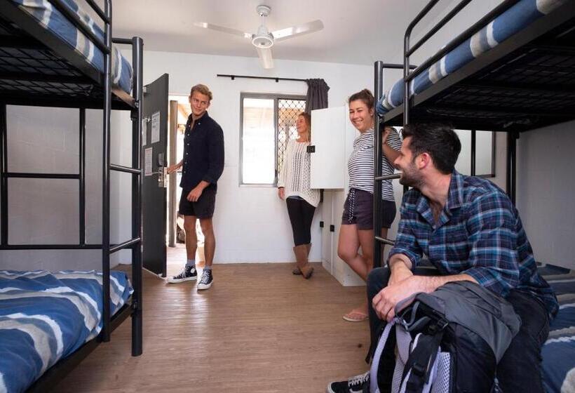 Кровать в Общей Комнате, Yha Byron Bay
