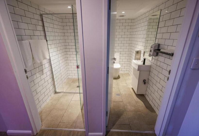 Кровать в Общей Комнате, Yha Byron Bay