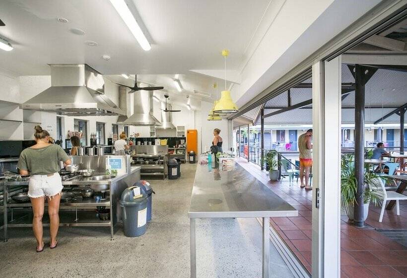 Quarto Estandar Banheiro Compartilhado, Yha Byron Bay